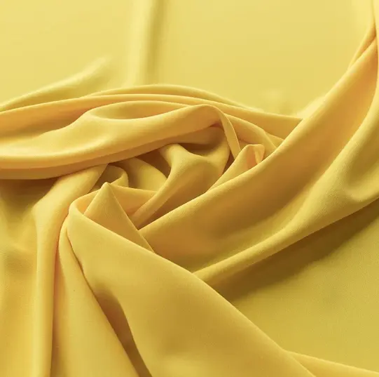 crep&eacute; amarillo